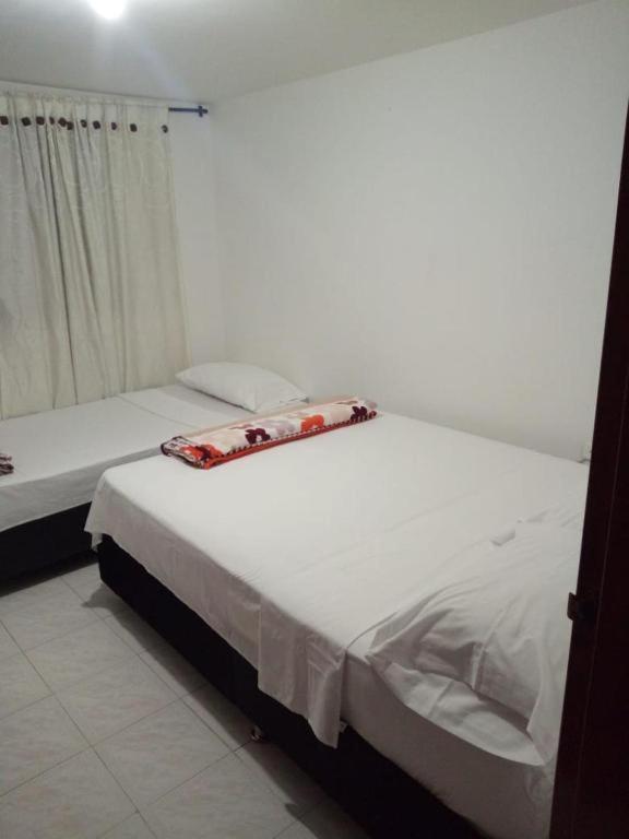 Hostal Dante 圣希尔 外观 照片